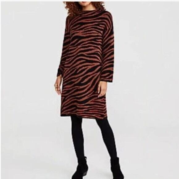 Ann Taylor Sweater Dress PETITE SMALL Black Bronze Shimmer Zebra Print NWT - Picture 1 of 2